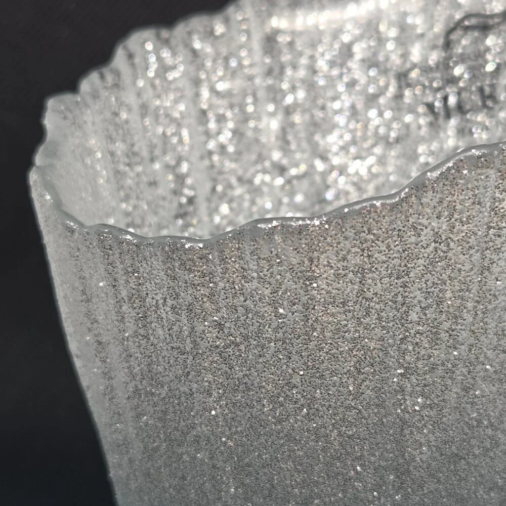 Murano Glass Hand Made in Italy Asymmetrical Vase - Silver Glitter - Picture 8 of 8